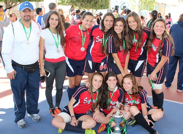 更是在关键 更是在关键